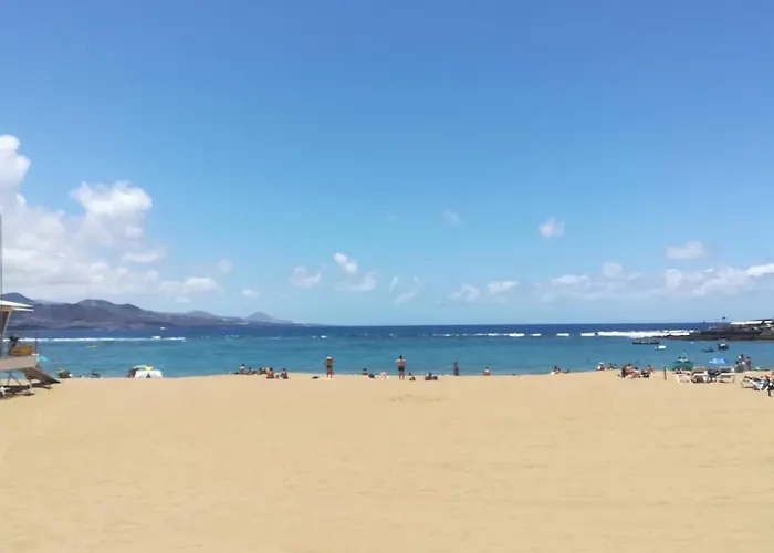 Charming 2 Apartment, 3 Beds-10 Min Walk To Canteras * Las Palmas de Gran Canaria