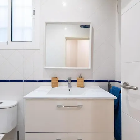 Charming 2 Apartment, 3 Beds-10 Min Walk To Canteras *