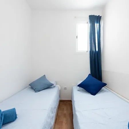 Charming 2 Apartment, 3 Beds-10 Min Walk To Canteras アパート