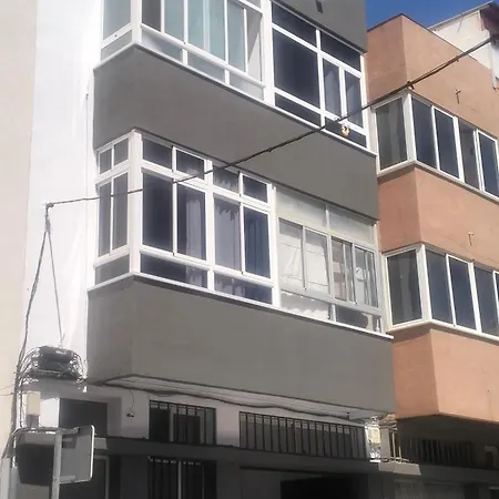 Daire Charming 2 Apartment, 3 Beds-10 Min Walk To Canteras