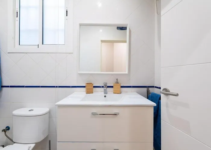 Charming 2 Apartment, 3 Beds-10 Min Walk To Canteras *