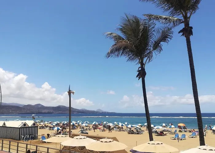 Charming 2 Apartment, 3 Beds-10 Min Walk To Canteras