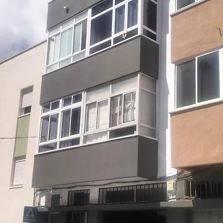 Charming 2 Apartment, 3 Beds-10 Min Walk To Canteras Apartmán *