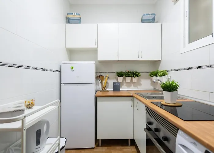 Charming 2 Apartment, 3 Beds-10 Min Walk To Canteras * Las Palmas de Gran Canaria